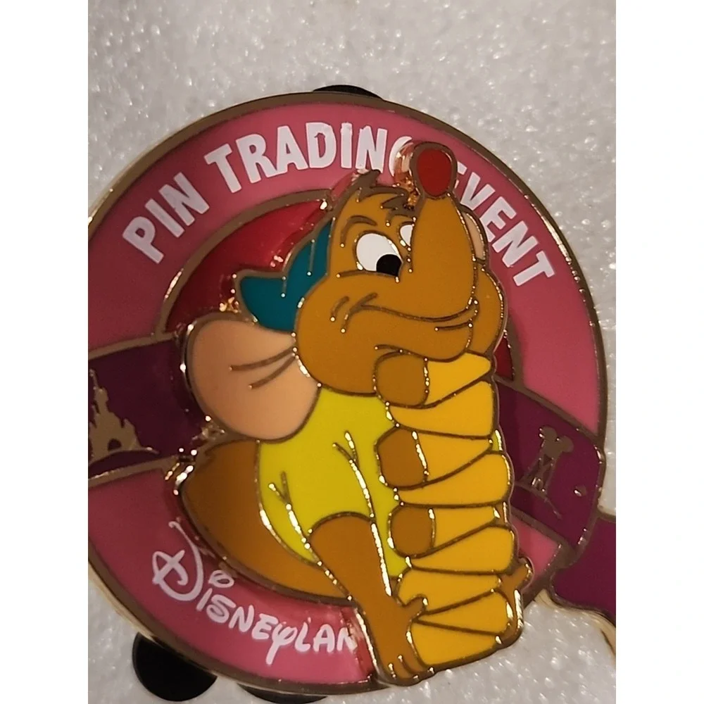 Disney Cinderella Mouse Gus DLP Disneyland Paris AP Artist Proof Pin 00020